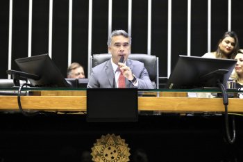 Parlamentares brasileiros e americanos irão discutir sobre os ataques à democracia que aconteceram nos dois países