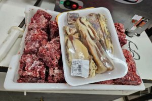 Vigilância Sanitária apreende 120 kg de carnes estragadas no Vergel
