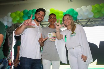 Lucas Santos (esquerda) e Marcela Santos (direita) formam a chapa puro sangue do MDB em Traipu