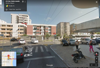Imagem do Google Mapas mostra o semáforo que liga a Rua Governador Carlos Lacerda com a Álvaro Calheiros. Os acidentes são diários