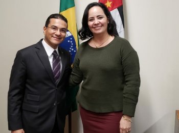 Fabiana Pessoa com o presidente nacional do PRB, Marcos Pereira