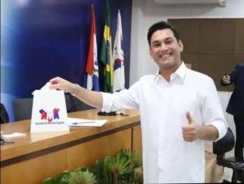 Rodrigo Valença foi escolhido pelos demais prefeitos para secretário-geral da AMA