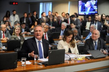 Na reunião da CAE, Renan mais uma vez demonstrou insatisfação com a proposta do governo