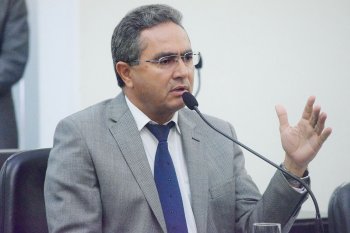 Deputado Francisco Tenório propôs ao governador Renan Filho o envio do projeto para apreciação do Legislativo