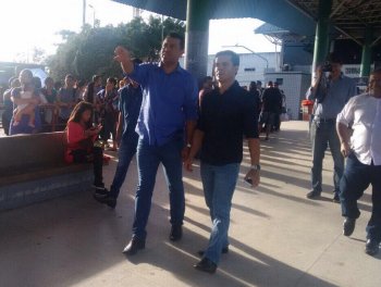 Titular da SMTT, Antonio Moura, e vereador Siderlane Mendonça visitam o Terminal Integrado do Benedito Bentes