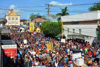 Mais de 40 mil pessoas, segundo os organizadores, acompanharam o Tudo Azul (Fotos: Jaílson Colácio)