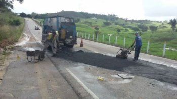 Departamento de Estradas de Rodagem de Alagoas tem trabalhado para minimizar os danos causados pelas chuvas nas rodovias do Estado