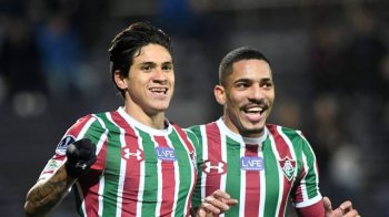 Pedro comemora o gol que marcou em cima do Defensor (Foto: Reuters)