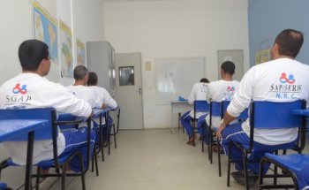 Além das aulas reconhecidas pelo Ministério da Educação (MEC), milhares de custodiados já passaram por cursos de qualificação dentro dos presídios Fotos: Jorge Santos