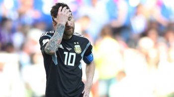 Messi não fez grande jogo e ainda perdeu pênalti (Foto: Reuters)