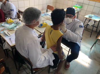 Projeto é uma iniciativa da dentista da UBS do povoado Pedras e visa garantir que as crianças,do pré 1 até o 4º ano, não desenvolvam problemas bucais, como cáries