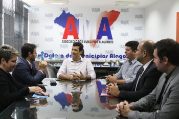 Detalhes da parceria foram acertados durante reunião entre dirigentes da AMA e OAB alagoana