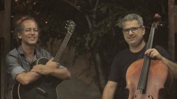  Júnior Almeida e Almir Medeiros se reencontram no palco celebrando a Música e a memória