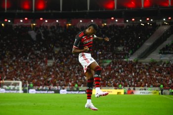 Bruno Henrique marcou o gol da vitória do Flamengo. Foto: Marcelo Cortes/CRF