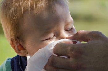 Aspiradores nasais são recomendados para devolver a qualidade de vida ao bebê