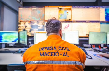 Equipes de monitoramento estão de plantão. A Defesa Civil funciona 24h, todos os dias da semana. Foto: Jonathan Lins/Secom Maceió
