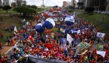 Manifestação era pacífica até o começo do tumulto - Marcelo Camargo/Agência Brasil