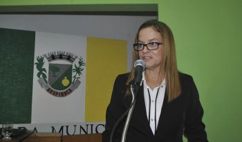 Aurélia Fernandes retoma vaga na Câmara de Arapiraca