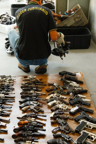A posse legal de armas não é consenso na Câmara