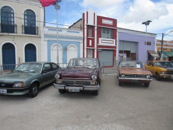 1º encontro de automóveis clássicos e antigos foi realizado em Penedo no final de semana