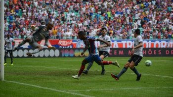 Fonte Nova viu um jogão de seis gols (Foto: Marcelo Malaquias/FRAMEPHOTO/ESTADÃO CONTEÚDO)