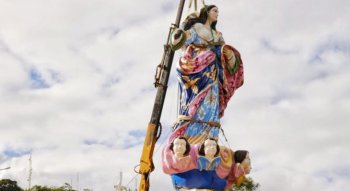 Imagem de Nossa Senhora do Amparo está erguida na Serra do Goiti (Fotos: Diego Wendric/Assessoria)