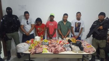 Grupo acusado de furtar alimentos do sistema penitenciário (Divulgação/Sindapen-AL)