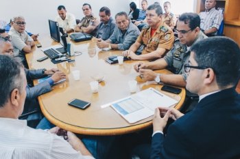 Governo mantém diálogo com militares em negociação na Seplag - Minne Santos