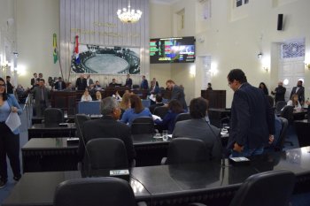  Deputados debatem parecer sobre veto ao projeto de rateio do Fundeb