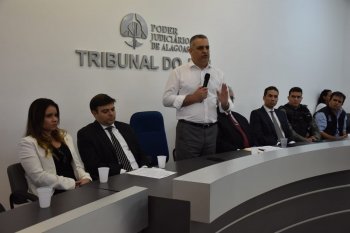 Procurador-geral Alfredo Mendonça destaca importância da união de forças para melhorar segurança públicas nos municípios alagoanos