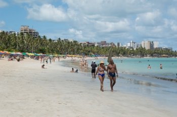 Levantamento feito pela Sedetur mostra que feriadões regionais fomentam a circulação de turistas entre a região Nordeste, com destaque para Alagoas