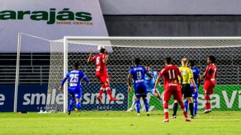 Igor Cariús marca o gol do título do Galo (Foto: Ailton Cruz/Gazeta de Alagoas)