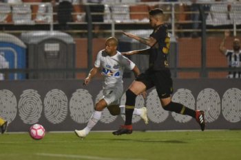 Santos FC chegou ao terceiro triunfo seguido e segue subindo no Brasileirão (Foto: Ivan Storti/ Santos FC)