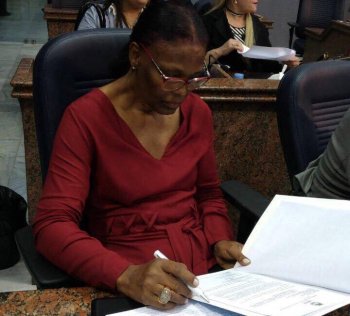Fátima Santiago requer vale-cultura para servidores municipais da capital 