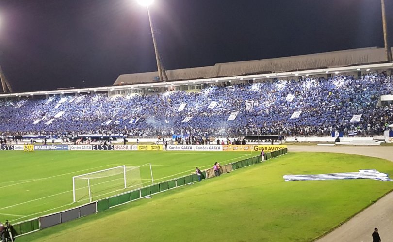 Torcida do CSA deu um grande show na partida final que consagrou o título do Azulão. (foto: Valderi Melo)