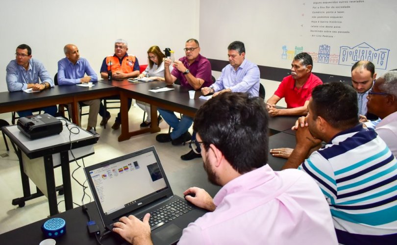 Reunião do Comitê de Acompanhamento das Ações para os Bairros Pinheiro, Mutange e Bebedouro. Foto:Marco Antonio/Secom Maceió