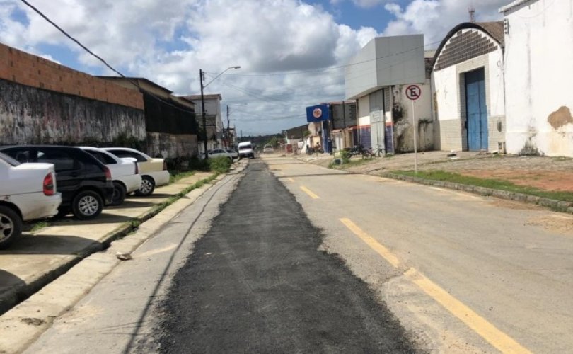 Serviços do Revitaliza finalizam no trecho da Rua Pedrosa que faz o contorno da Bomba do Gonzaga. Foto: Seminfra/Divulgação