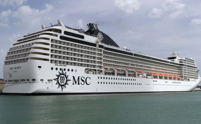 MSC Musica é o primeiro dos nove cruzeiros que devem atracar no Porto de Maceió nesta temporada (Foto: Divulgação)