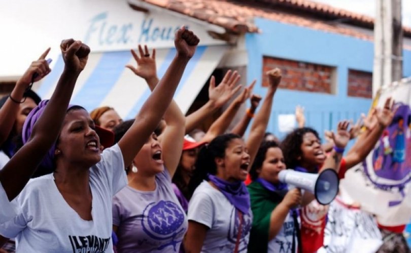Debate serve para Estado criar saídas para proteger direitos das mulheres.Fotos: Jorge Santos e EBC