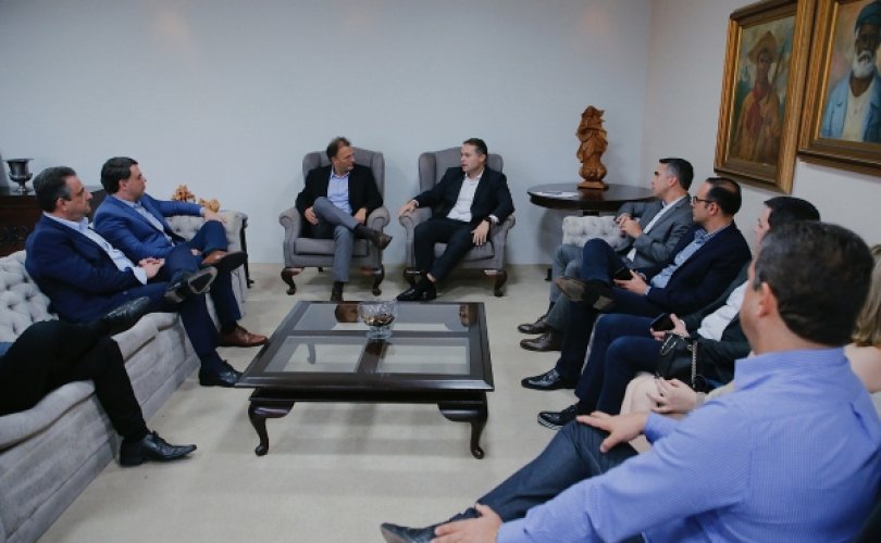 Reunião do governador e representantes da CVC foi realizada no Palácio República dos Palmares