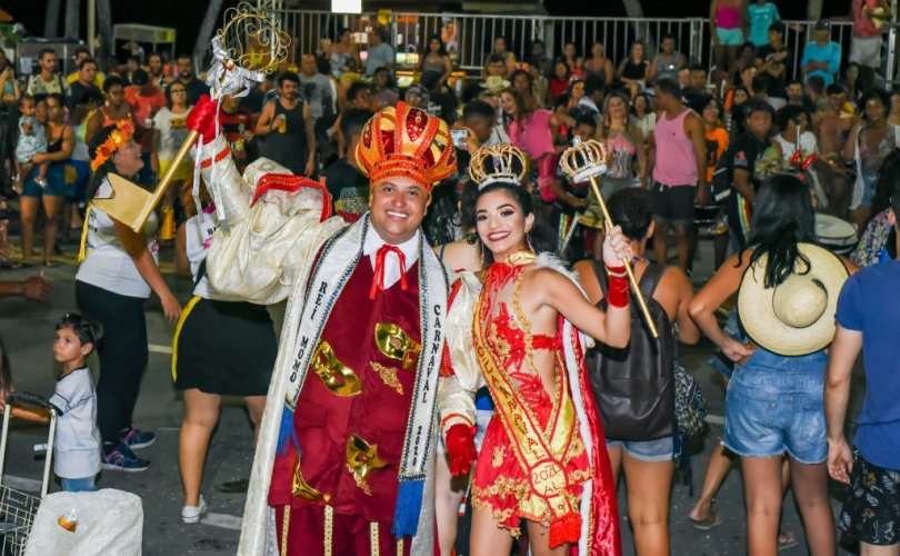 Desfile Rei Momo, blocos e muito frevo na orla da Pajuçara. Fotos: Átila Vieira|Secom Maceió