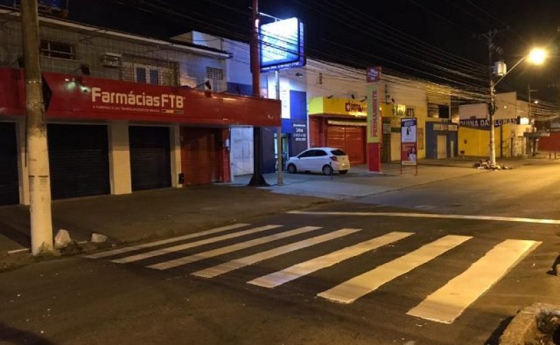 Rua Cabo Reis recebeu novas faixas de pedestre. Foto: SMTT