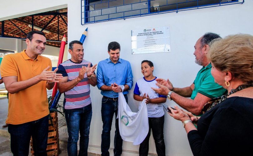 Rui Palmeira entrega quadra esportes da Escola Frei Damião, no Benedito Bentes. Foto: Pei Fon/ Secom Maceió
