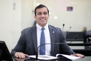 Deputado Leonam apresenta indicação solicitando reforma e manutenção do campus VI da UNEAL em Maceió 