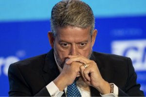 Arthur Lira pede o VAR
