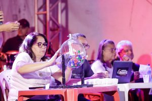 Palmeira: Tia Júlia prestigia evento em benefício da Paróquia Nossa Senhora Divina Pastora
