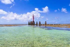 Viagem solo como autocuidado: 79% dos brasileiros buscam destinos para equilíbrio mental em 2025, revela Booking.com