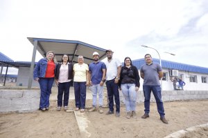 Prefeita Luísa Júlia acompanha andamento de obras da extensão da Uneal e da primeira Creche Cria