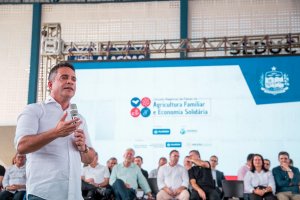 Em Arapiraca, governador lança Circuito de Feiras Regionais da Agricultura Familiar e Economia Solidária
