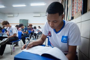 Educação reúne técnicos para fortalecer estratégias rumo às metas de aprendizagem do SAEB 2025